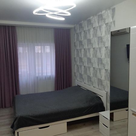 Apartmens On St. Fesenkovskaya 15 Apartment Kharkiv Exterior photo